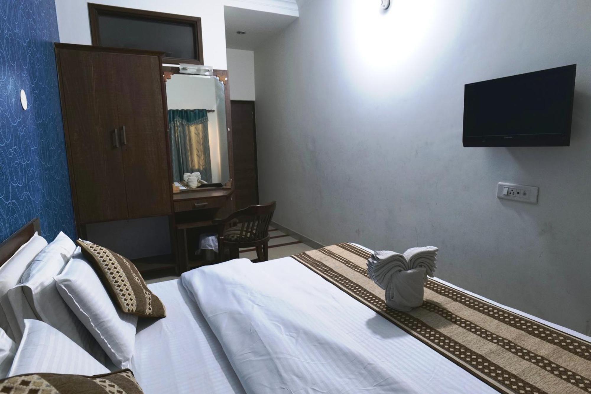 Hotel Holiday Comfort アムリトサル エクステリア 写真