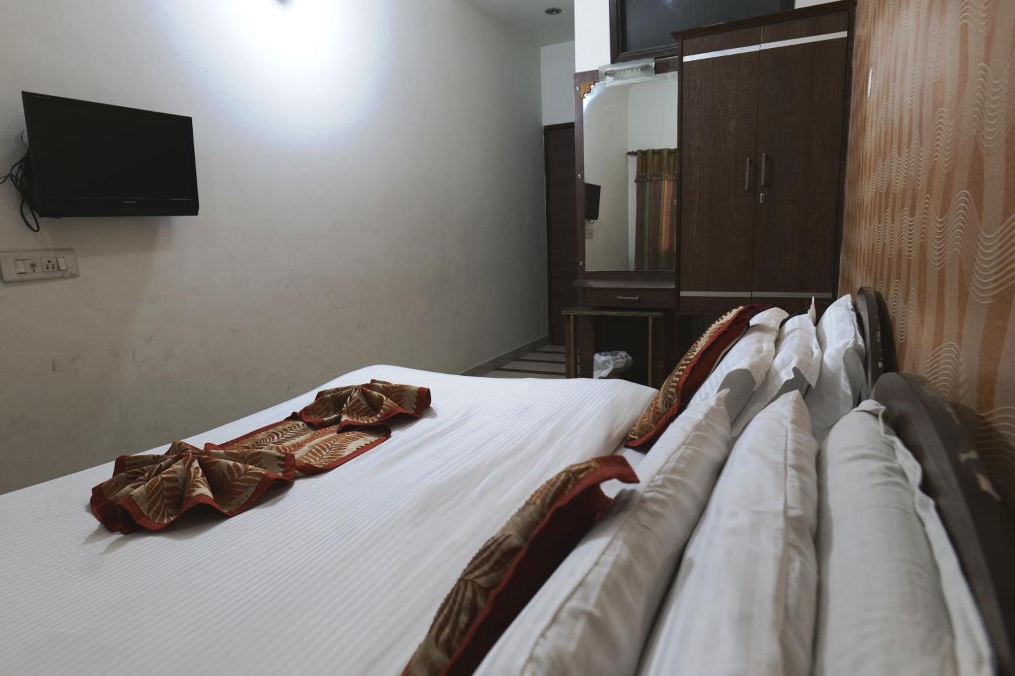 Hotel Holiday Comfort アムリトサル エクステリア 写真
