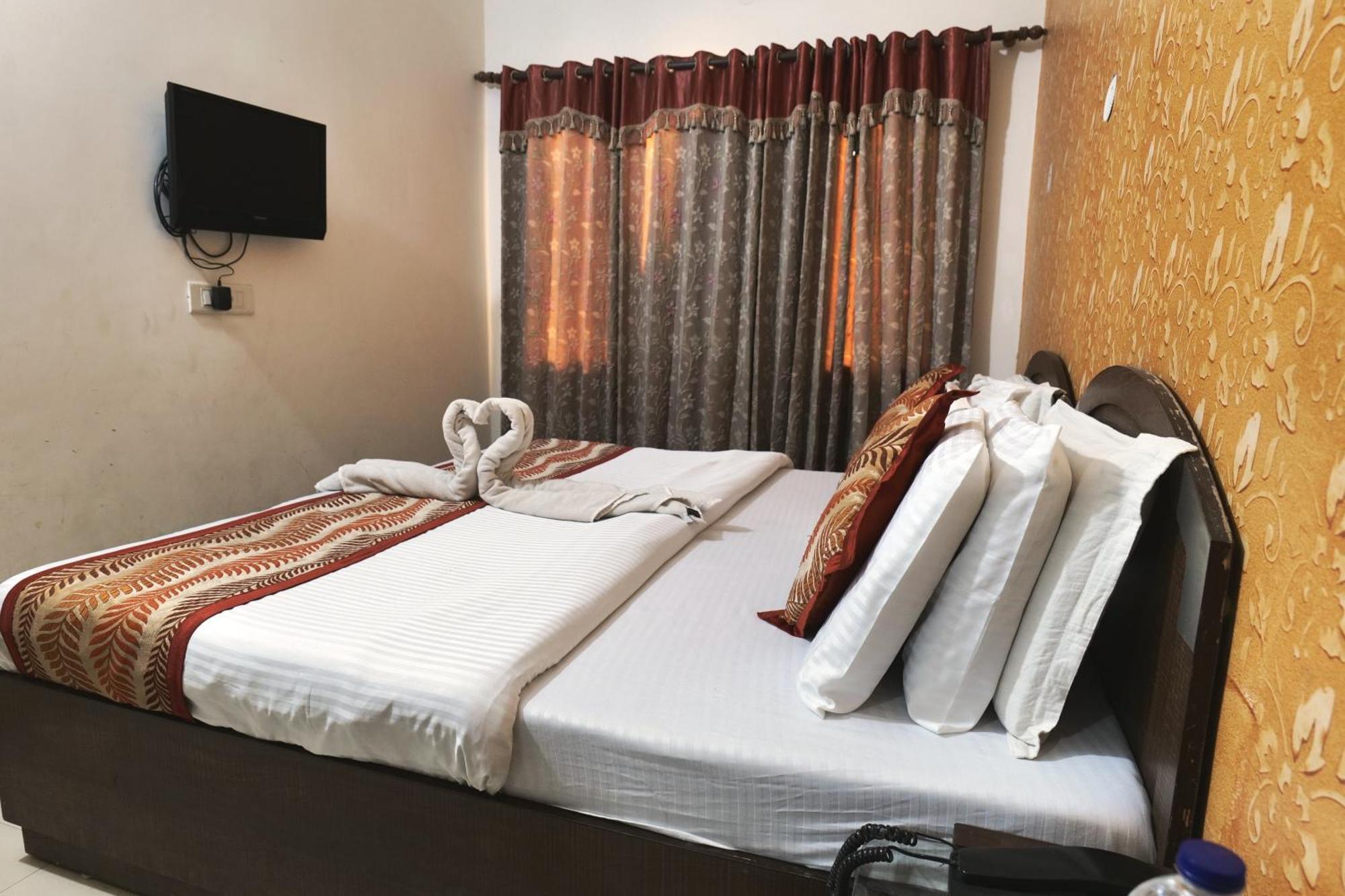 Hotel Holiday Comfort アムリトサル エクステリア 写真